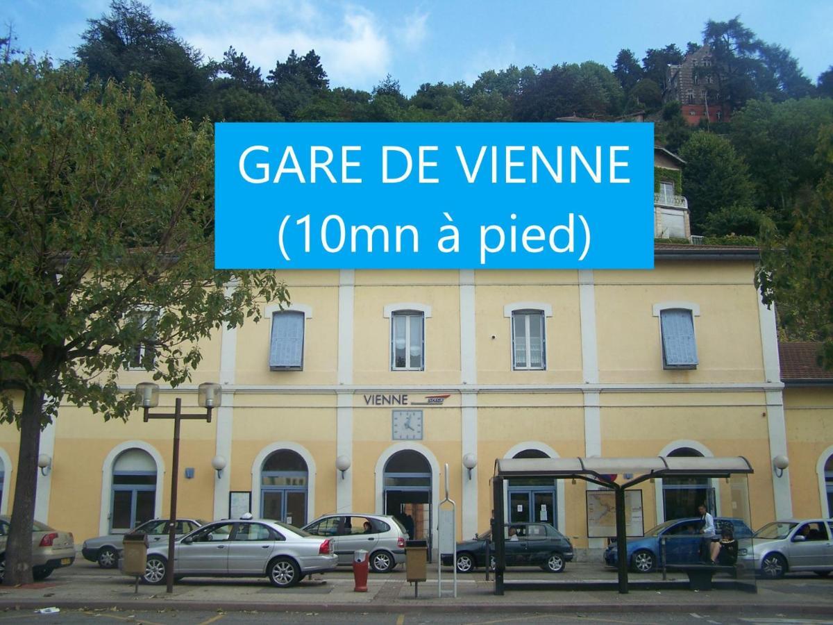 Appartement Netflix Centre De Vienne Pres De Lyon Exterior foto